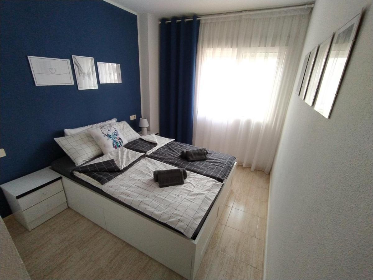 Mila Sloneczny Apartament W Torrevieja Centrum Екстер'єр фото