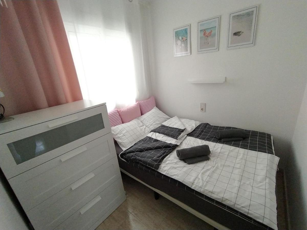 Mila Sloneczny Apartament W Torrevieja Centrum Екстер'єр фото