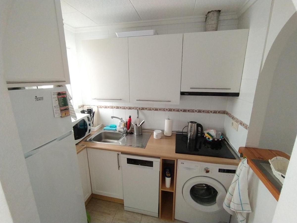 Mila Sloneczny Apartament W Torrevieja Centrum Екстер'єр фото