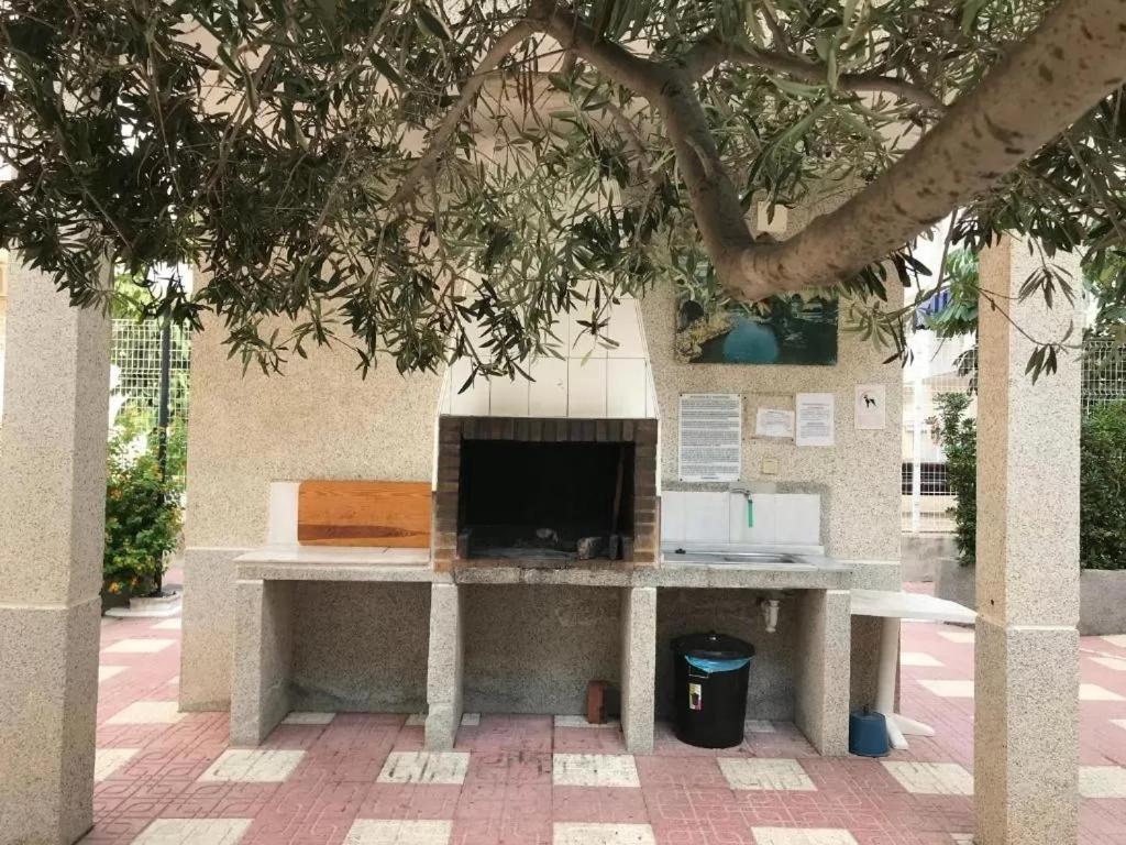 Mila Sloneczny Apartament W Torrevieja Centrum Екстер'єр фото